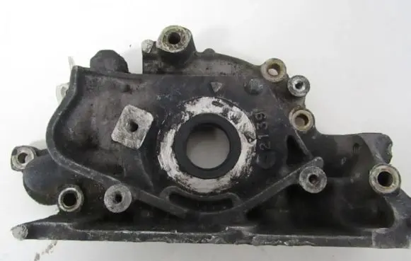 Chrysler Neon I Oil pump 4667353