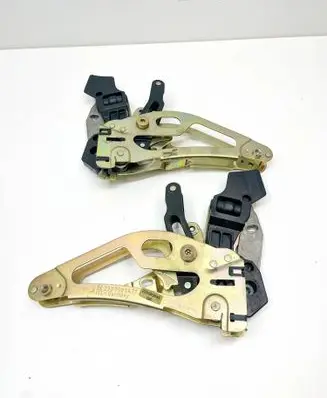 Mercedes-Benz SL R230 Convertible roof lock/latch A2307901471 A2307901371