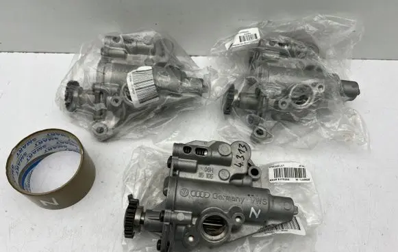 Audi A3 S3 8V Oil pump 06H115107ad