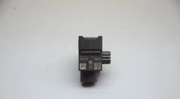 BMW 5 G60 Airbag deployment crash/impact sensor 9496819
