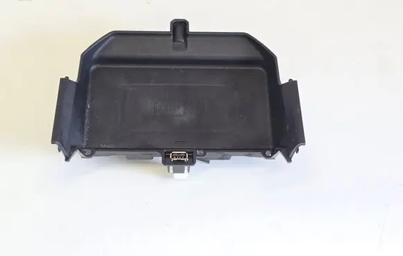 BMW 5 G30 G31 G38 Wireless charging module 6801509