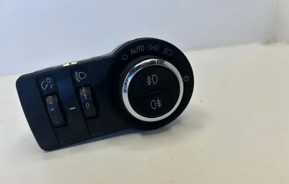 Opel Insignia A Light switch 13268694 251547