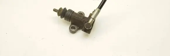 Subaru Forester SF Clutch slave cylinder 