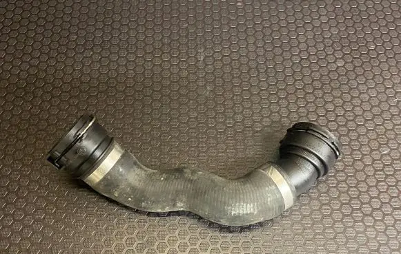 BMW 5 F10 F11 Engine coolant pipe/hose 8509273 NW3225CR