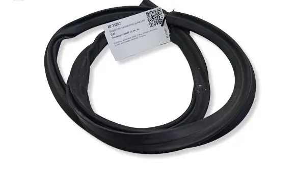 Volkswagen PASSAT CC Trunk rubber seal (body) 