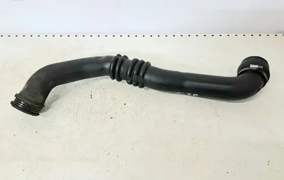 Volvo V70 Intercooler hose/pipe 7G916K683AB