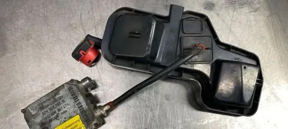 Audi A6 S6 C5 4B Headlight ballast module Xenon 4B0941471 14846700