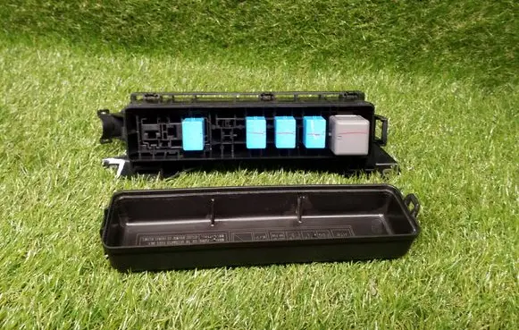Toyota Prius (XW20) Fuse box set 7107XA1