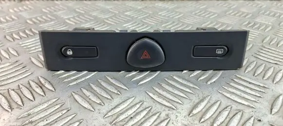 Renault Clio II Hazard light switch 8200071224