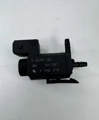 BMW 5 E60 E61 Turbo solenoid valve 72234100 1742712 04T327