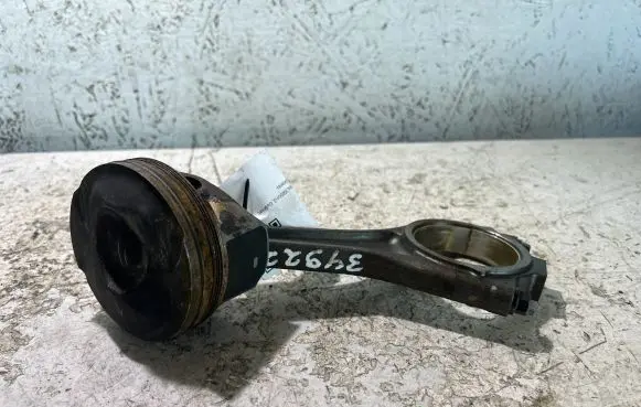 Jaguar XF X260 Piston with connecting rod