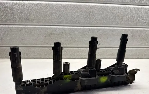 Mercedes-Benz Vaneo W414 High voltage ignition coil