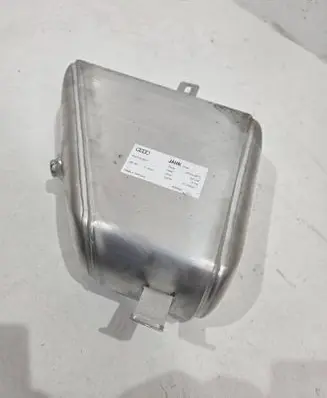 Audi Q8 Air suspension tank/reservoir 4M0616204F