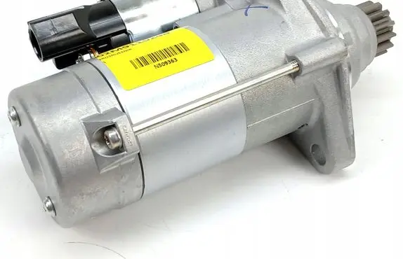 Volkswagen Golf VII Starter motor 02M911024B
