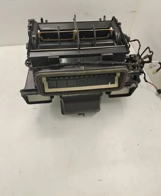 Mercedes-Benz E W213 Interior heater climate box assembly T1024902W