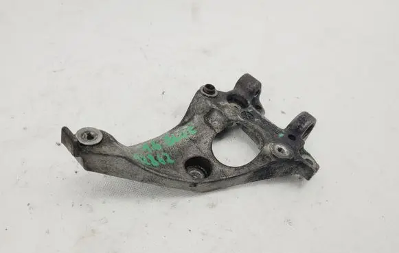 Peugeot 3008 II Pneumatic air compressor holding bracket 9672950980