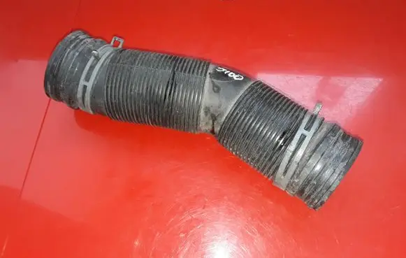 Skoda Fabia Mk1 (6Y) Air intake hose/pipe 6Q0129684B PX0446052