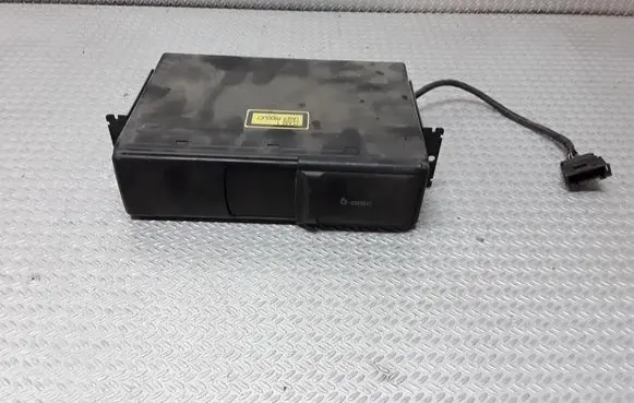 CD/DVD changer