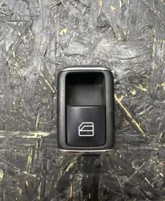 Mercedes-Benz C W204 Electric window control switch A2048707358 10034661 03139101