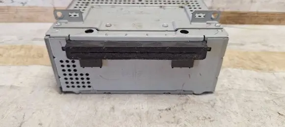 Radio/CD/DVD/GPS head unit
