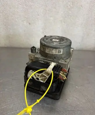 Peugeot 208 Master brake cylinder