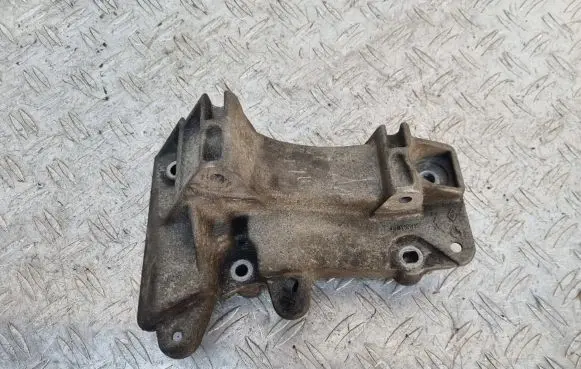 Generator/alternator bracket