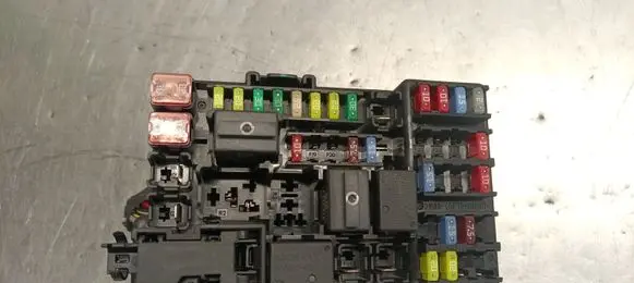 Opel Adam Fuse box set 13450283