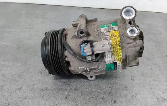 Opel Astra H Air conditioning (A/C) compressor (pump) 13139055