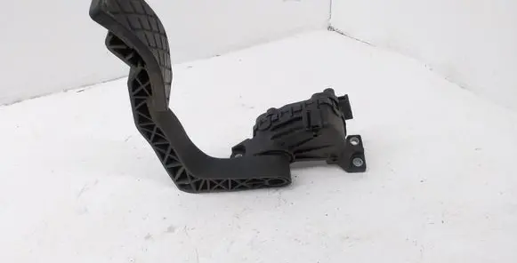 Audi A8 S8 D3 4E Accelerator throttle pedal 4E1723523E F30015601 6PV00802642