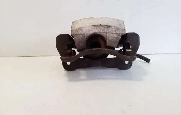 Lexus CT 200H Front brake caliper