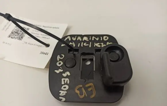 Mercedes-Benz C W203 Hazard Warning Triangle Mounting Bracket 