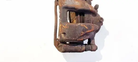 Honda CR-V Front brake caliper