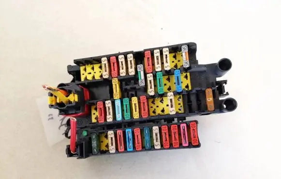 Citroen Xsara Picasso Fuse box set 9635518180