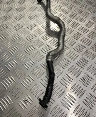 Breather/breather pipe/hose