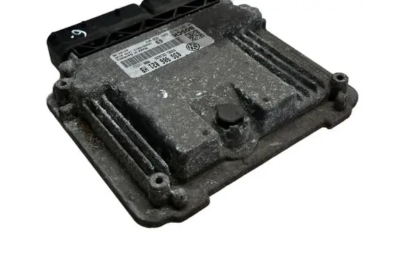 Volkswagen Golf V Engine control unit/module 03G906021HB 0281013606
