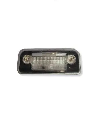 Volkswagen PASSAT B4 Number plate light E10022915