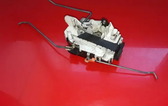 Dodge Caliber Front door lock P04589409AE