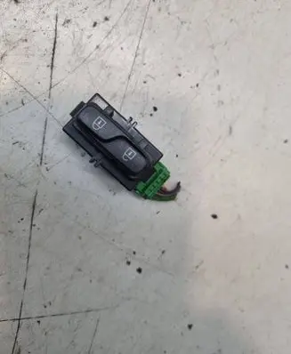 Volvo S80 Central locking switch button 31318987 10W356