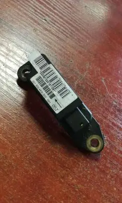 Mercedes-Benz C W203 Airbag deployment crash/impact sensor 0018204426