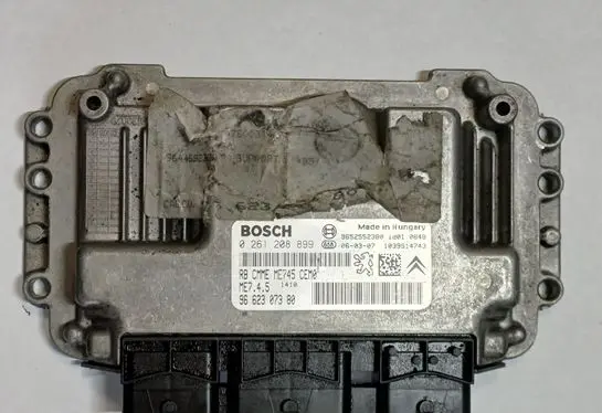 Citroen C4 I Engine control unit/module 9662307380 0261208899 ME745