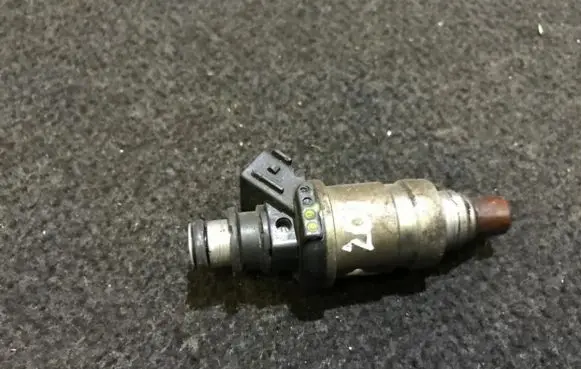 Honda CR-V Fuel injector