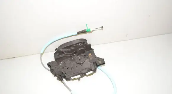 BMW 7 G70 Rear door lock 7932204 51227932204