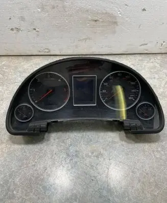 Audi A4 S4 B7 8E 8H Speedometer (instrument cluster) 8E0920950J 0263626037 6146261036