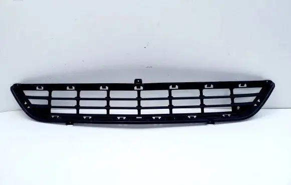 Opel Mokka Front grill 95080698