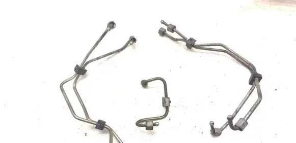 Fuel injector supply line/pipe