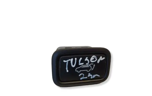 Hyundai Tucson IV NX4 Tailgate opening switch 120031295 2107152993 81880S1100