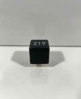 Audi A2 Coolant fan relay 443951253AA 899574000