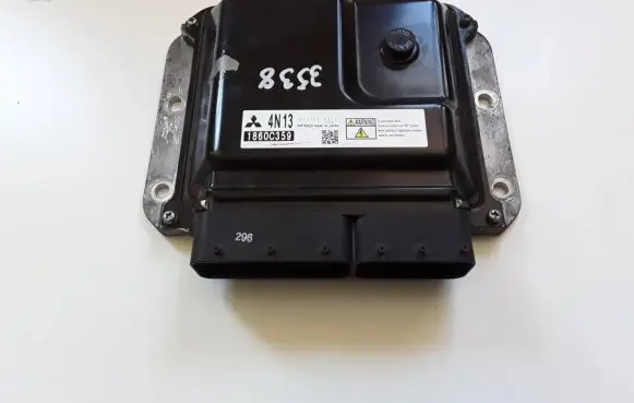 Mitsubishi ASX Engine control unit/module 2757004313