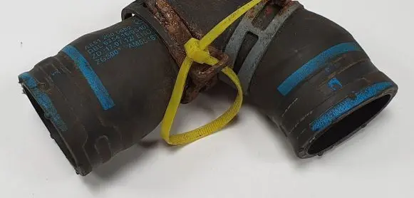 Mercedes-Benz C W204 Engine coolant pipe/hose A6512000682