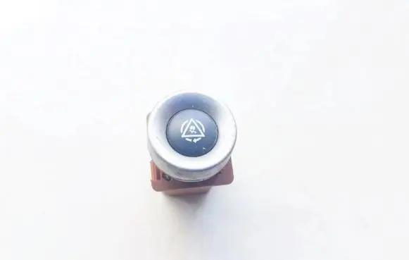Traction control (ASR) switch
